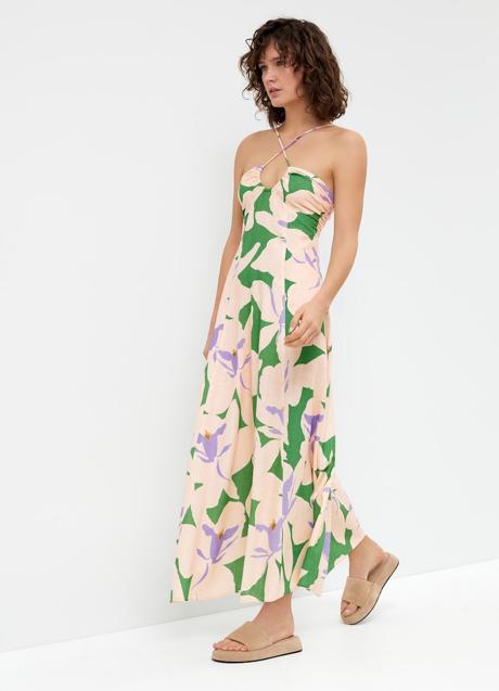 Imagen - El vestido de lino de Oysho.