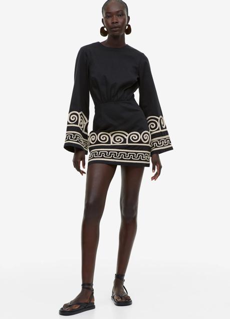 Imagen - Vestido negro de H&M (49,99 euros)