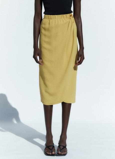 Imagen - Falda midi de Sfera (17,99 euros)