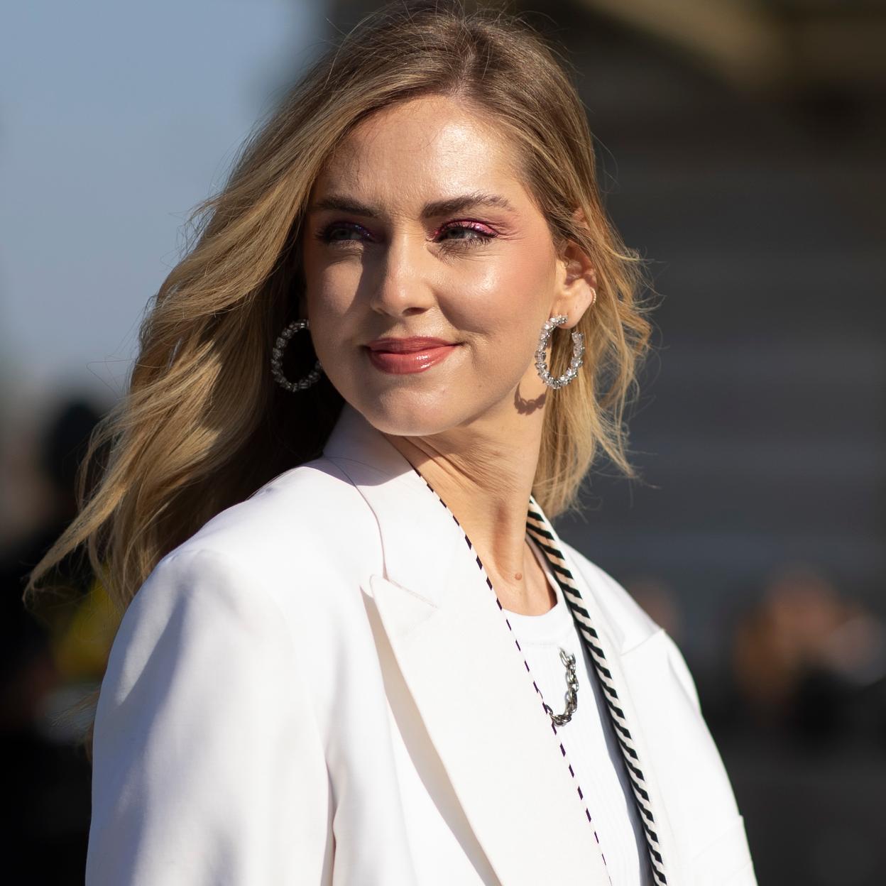 Chiara Ferragni con labios en rosa.