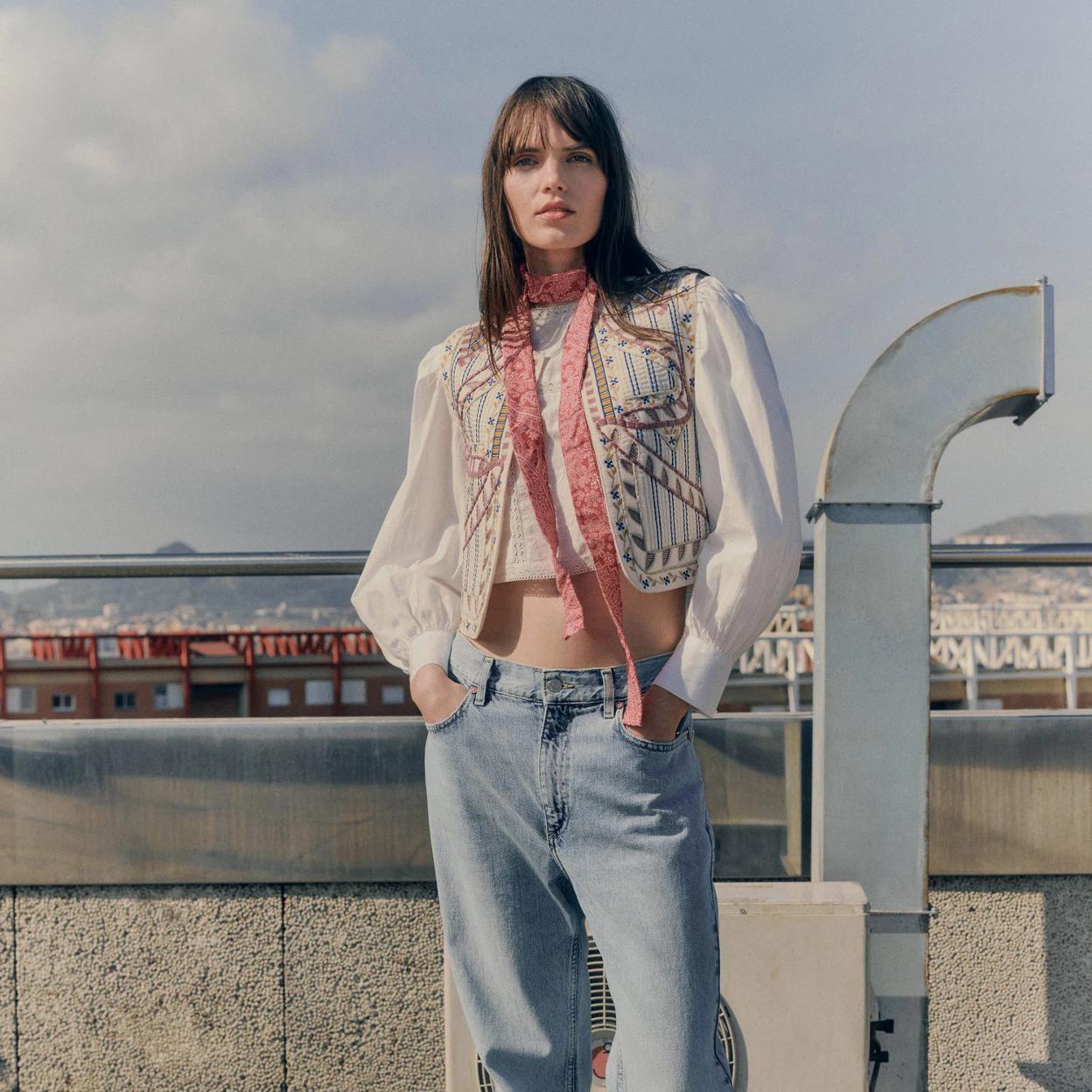 La nueva colección de Mango tiene los vestidos, camisas y accesorios más bonitos de la primavera. 