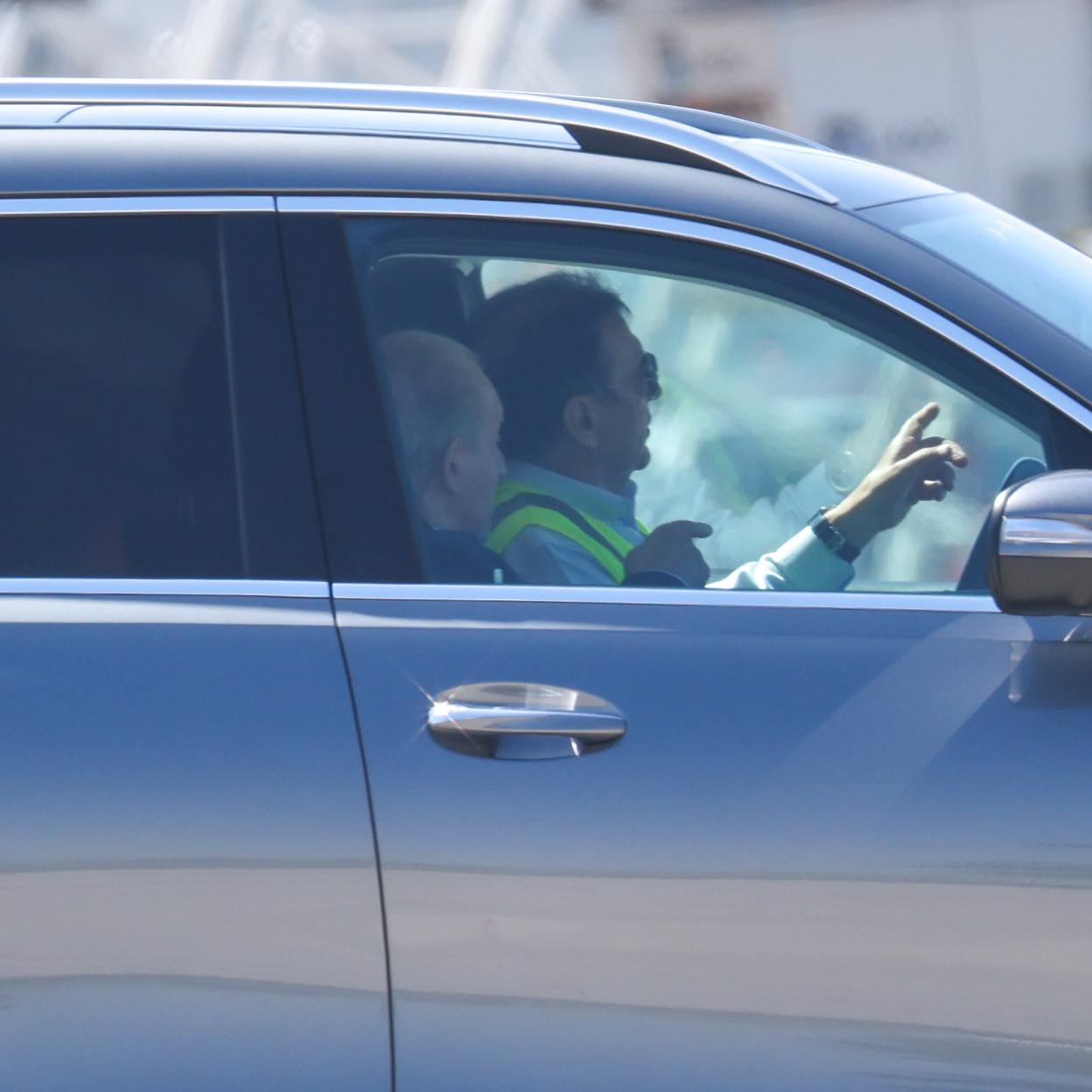 BIENVENIDO, Mister JUANCAR: El rey Juan Carlos ya está en Sanxenxo: así ha sido su llegada