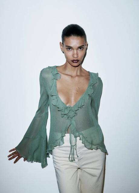 Imagen - Blusa de gasa con volantes color turquesa