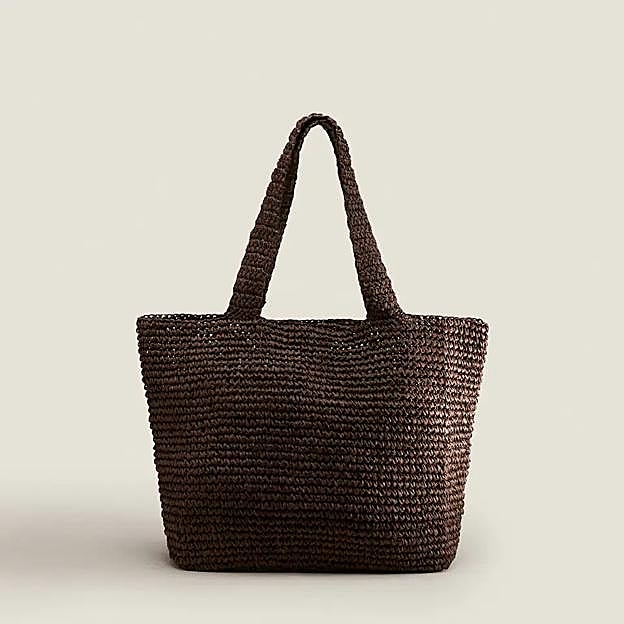 Bolso cesta en color marrón chocolate de Zara Home.