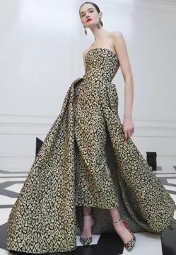 Imagen secundaria 2 - Prendas de la colección prefall, que llega a las tiendas antes del verano.