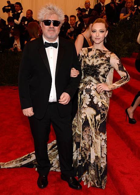 Imagen - Pedro Almodóvar y Amanda Seyfried en la Met Gala de 2013/GETTY