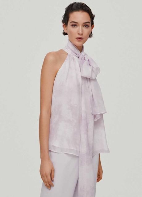 Imagen - Top fluido con lazo extraíble de TFP by Tamara Falcó. Foto: Pedro del Hierro.