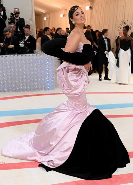 Imagen - Ashley Graham con vestido voluminoso. / GTRES