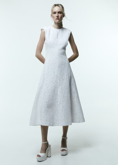 Imagen - El vestido blanco de encaje de Sfera.