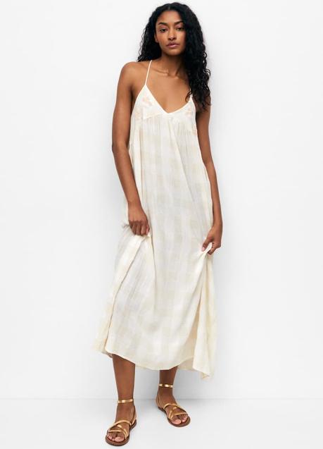 Imagen - Vestido blanco de Pull & Bear (35,99 euros)