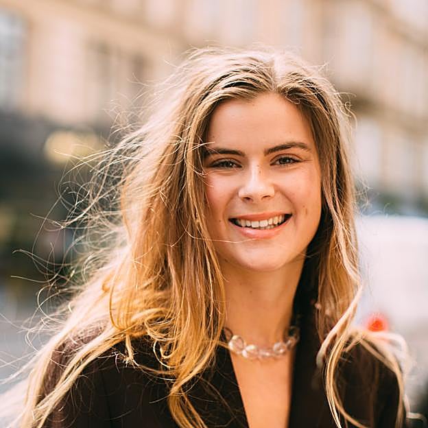 Cómo prevenir las manchas solares y qué principios activos usar en verano