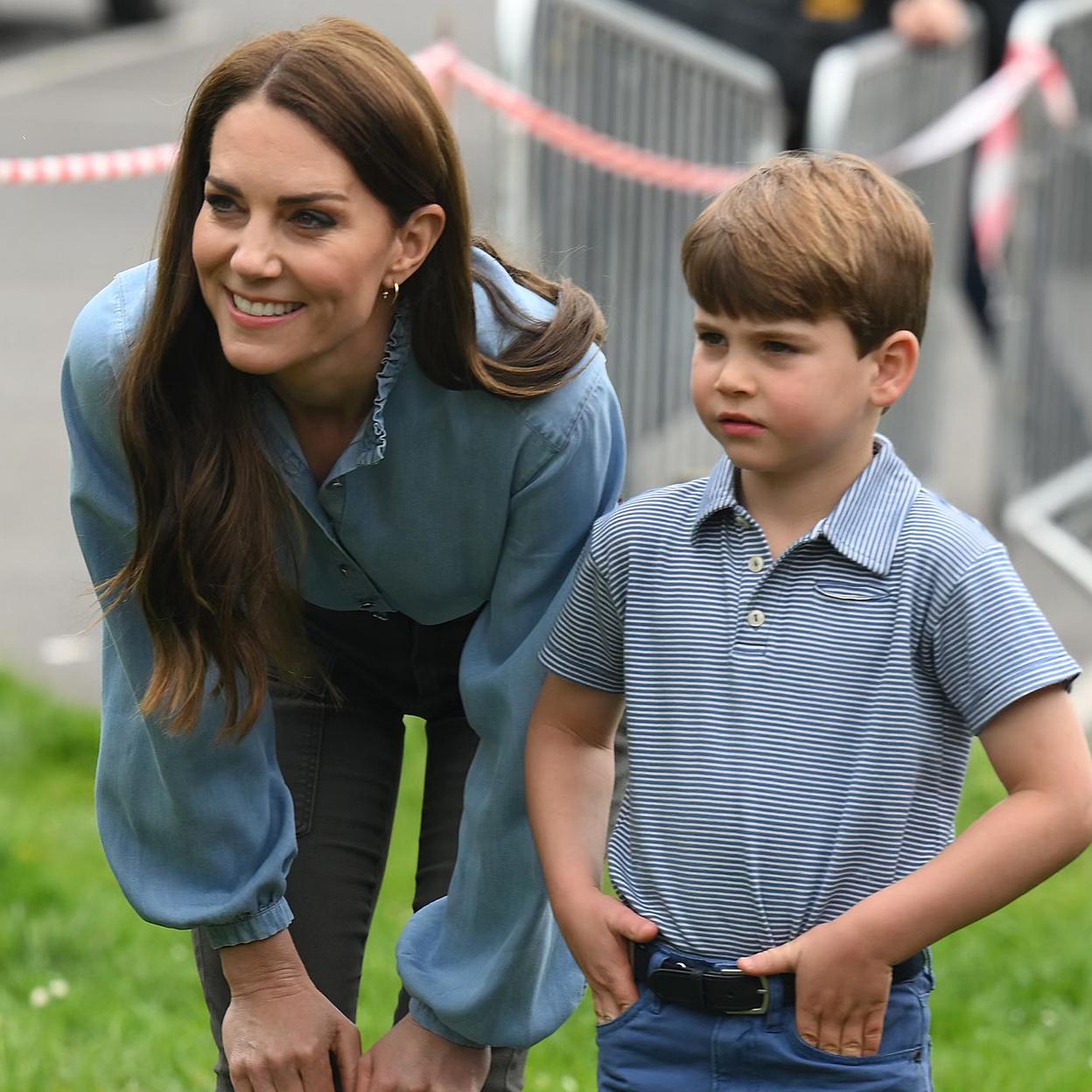 Kate Middleton y el príncipe Louis.