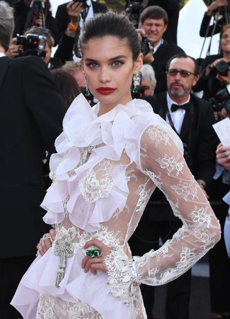 Imagen - Sara Sampaio en el Festival de Cannes de 2017./ GTRES