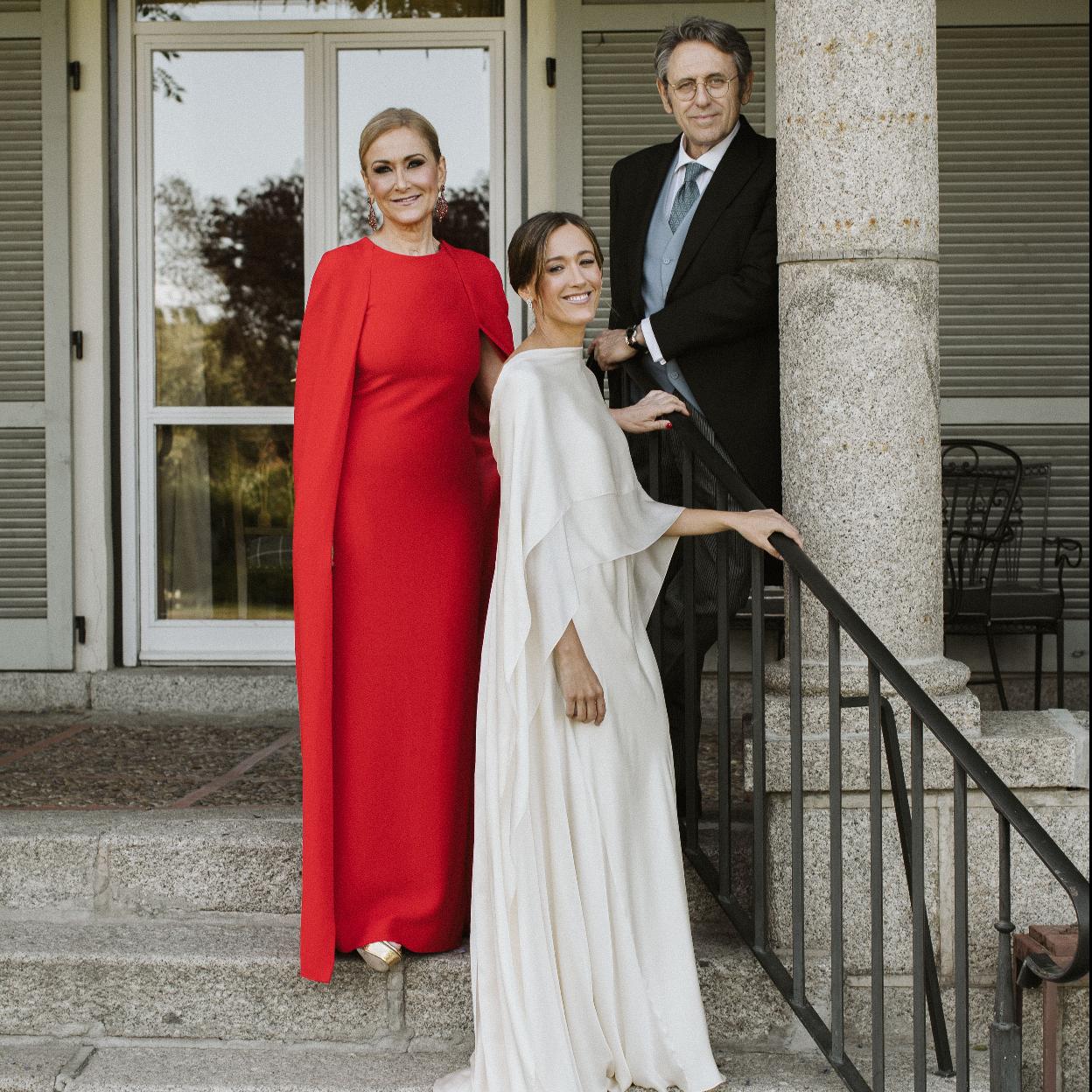 Cristina Cifuentes junto a su marido, Francisco Javier Aguilar, y su hija.