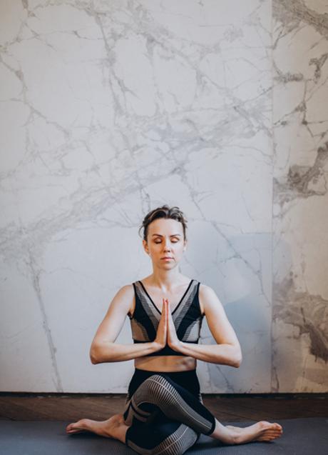 Imagen - Mujer haciendo yoga/PEXELS