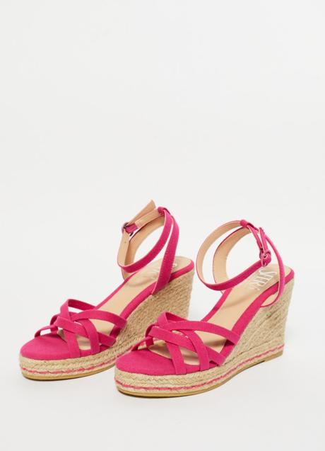 Imagen - Sandalias rosas de Sfera (17,99 euros)