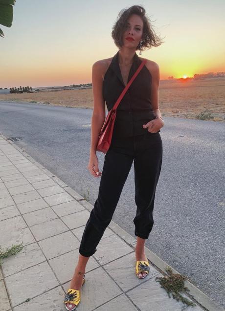 Imagen - Martes: Negro y rojo