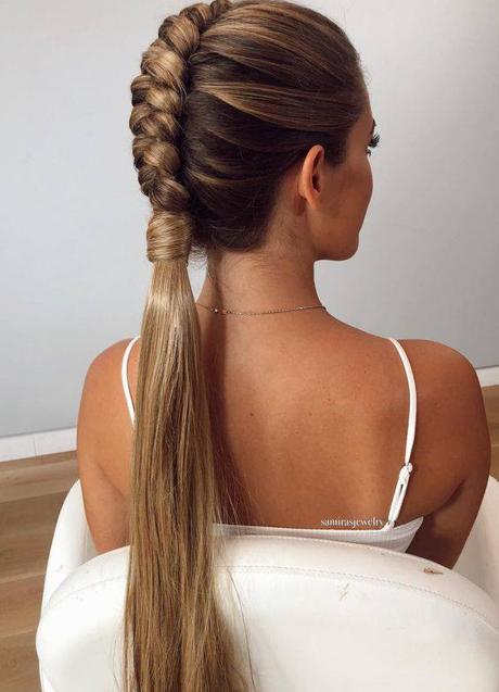 Imagen - Peinado de graduación con trenza de amazona