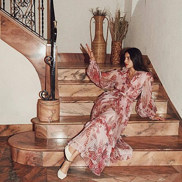 Los vestidos plisados que te pondrás para todo si quieres ir elegante