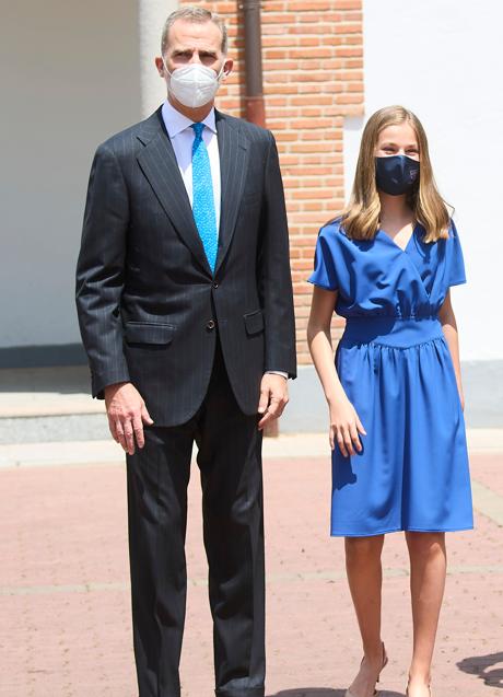 Imagen - El rey Felipe y la princesa Leonor en la confirmación. / LIMITED PICTURES