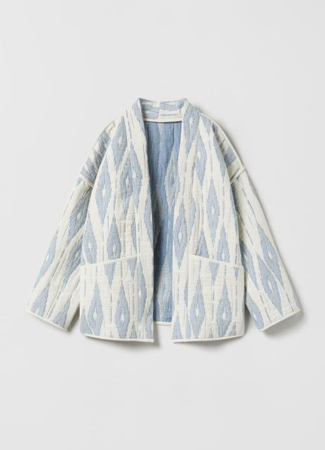 Imagen - Chaqueta acolchada estilo kimono de Zara Kids. Foto: Zara Kids.