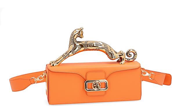 Bolso Pencil Cat en naranja, de Lanvin. También disponible en amarillo.