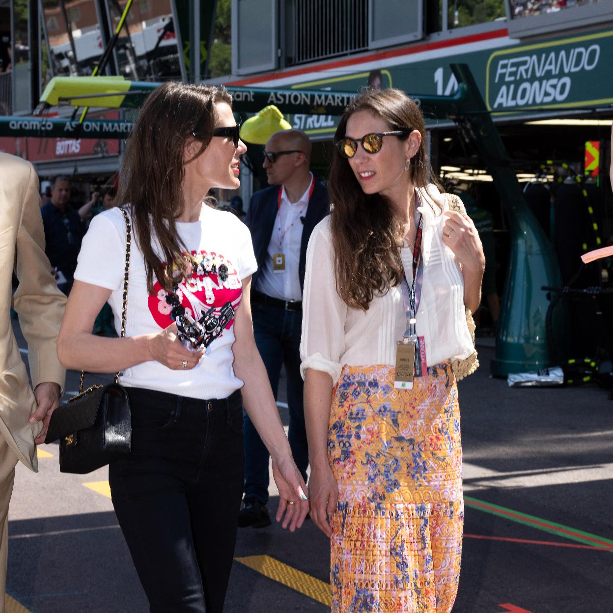Carlota Casiraghi junto a Tatiana Santo Domingo en la
Fórmula 1.