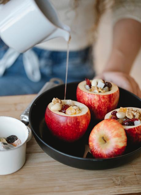 Imagen - Plato con manzanas/PEXELS