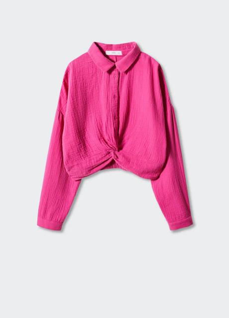 Imagen - Camisa nudo en color fucsia de Mango. Foto: Mango.