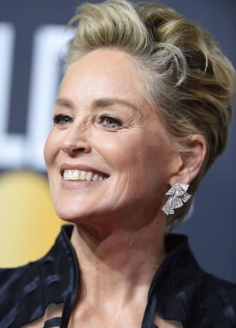 Imagen - Peinado de fiesta para pelo corto con tupé