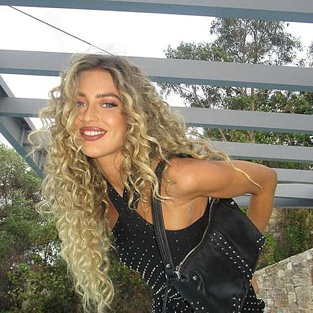 Todo el mundo habla de este aceite capilar de farmacia que repara tu melena y sella las puntas abiertas sin añadir grasa