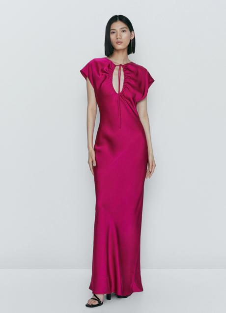 Imagen - Vestido largo con efecto satinado de Massimo Dutti. Foto: Massimo Dutti.