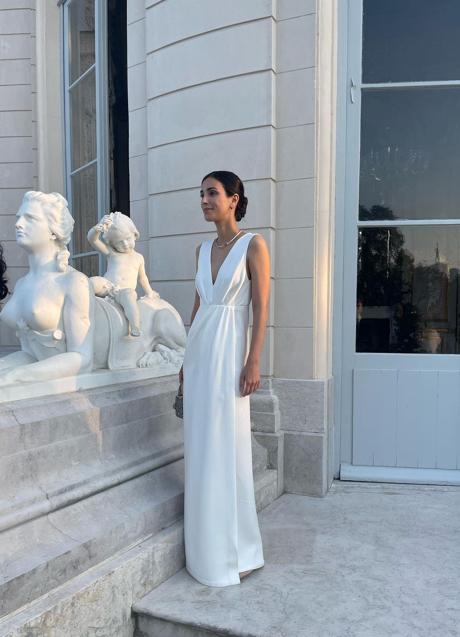 Imagen - Sassa de Osma con vestido largo en color blanco de Dior. Foto: @sassadeo