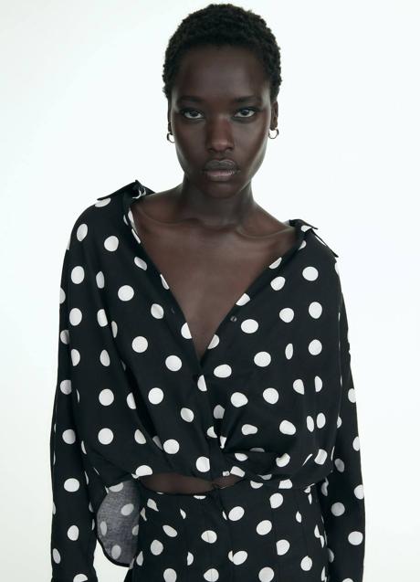 Imagen - Blusa anudada de lunares