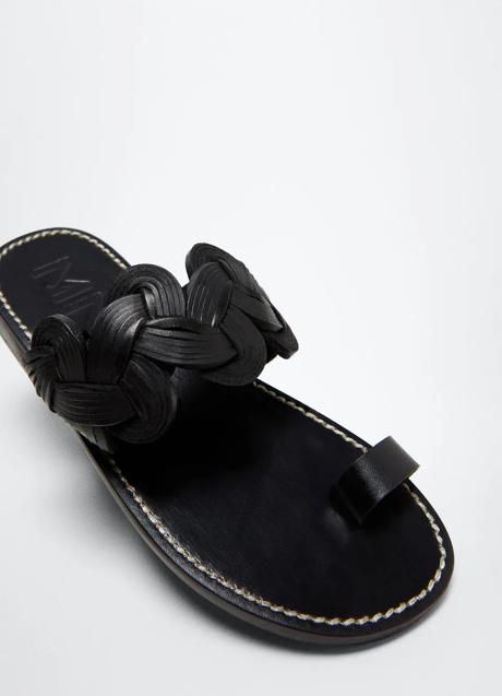 Imagen - Sandalias planas de Mango (39,99 euros)