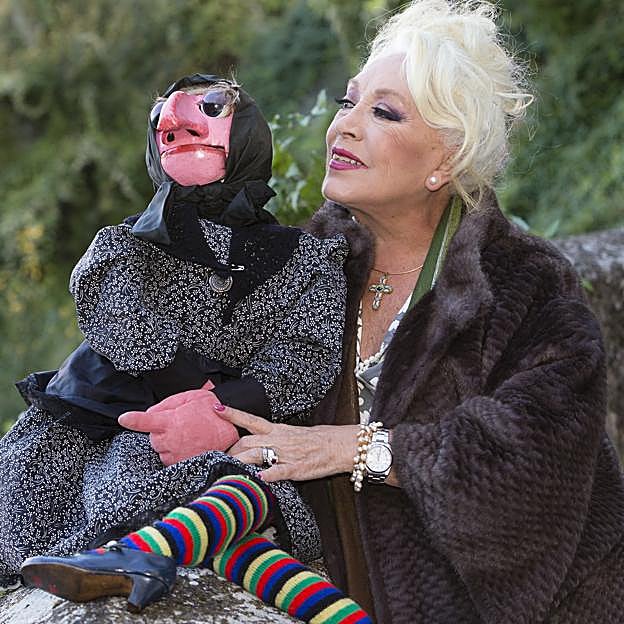 Muere Mari Carmen y su muñecos a los 80 años: así fue su triste historia de desamor y por qué su hijo fue el único hombre de su vida