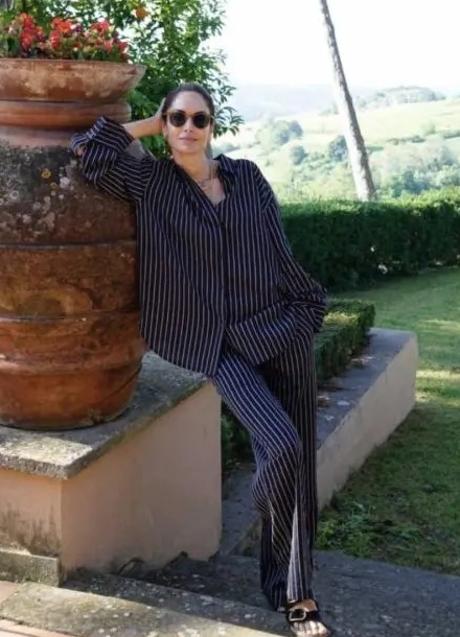 Imagen - Eugenia Silva con un conjunto monocroma. Fuente: @eusilva.