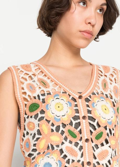 Imagen - Chaleco de crochet con flores