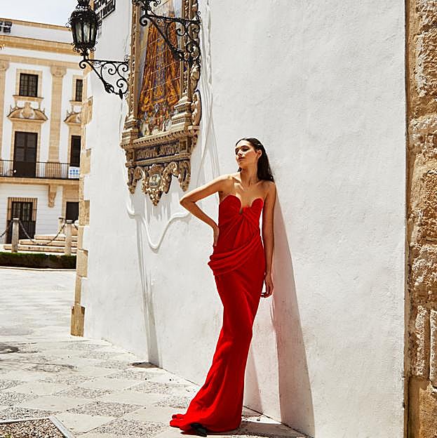 Imagen principal - Jorge Redondo presenta su nueva colección de costura rodeado de celebrities e influencers