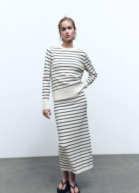 Imagen - Total look con estampado de rayas en punto fino