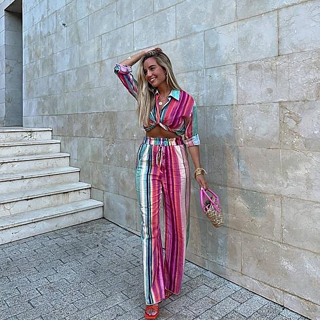 El conjunto multicolor de Mango que más rejuvenece y todas las influencers quieren por lo mucho que favorece