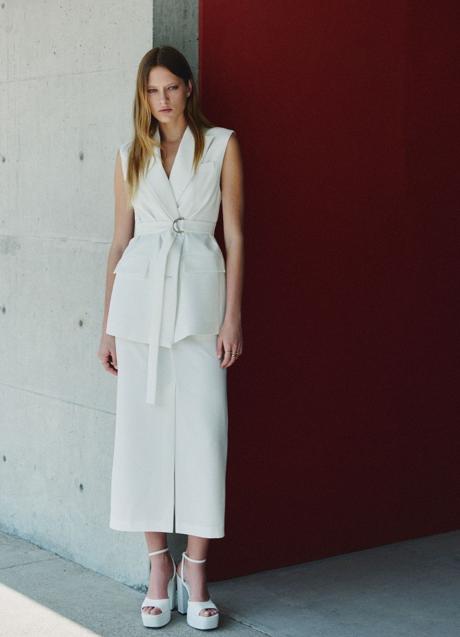 Imagen - Chaleco de traje de Sfera (59,99 euros)