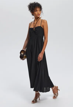 Imagen secundaria 2 - Los vestidos negros de Ikks, Mango y Promod.