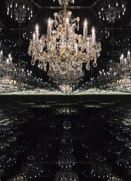 Imagen - una de las Habitaciones de espejos infinitos,en la Tate Modern de Londres