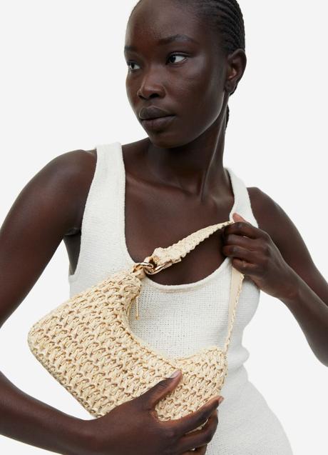 Imagen - Bolso de hombro de H&M, 19,99 euros.