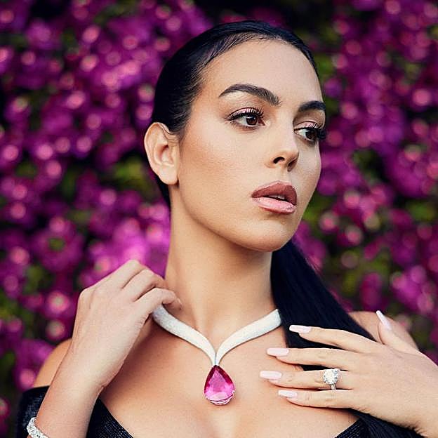 Manicura blanca: las uñas que vuelve a poner de moda Georgina Rodríguez