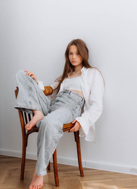 Imagen - Mujer sentada en silla/PEXELS