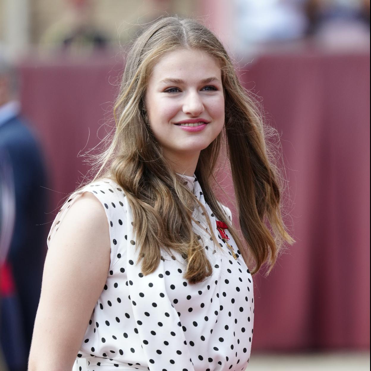 La prinecsa Leonor con un look de lunares.