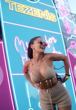 Imagen secundaria 2 - Tezenis en Mad Cool 2023 y Marta Soriano con look de la firma.