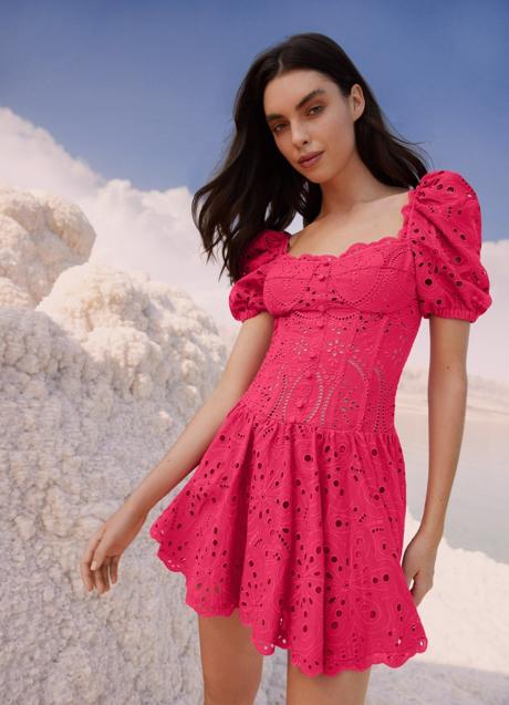 Imagen - El vestido rosa de Charo Ruiz.